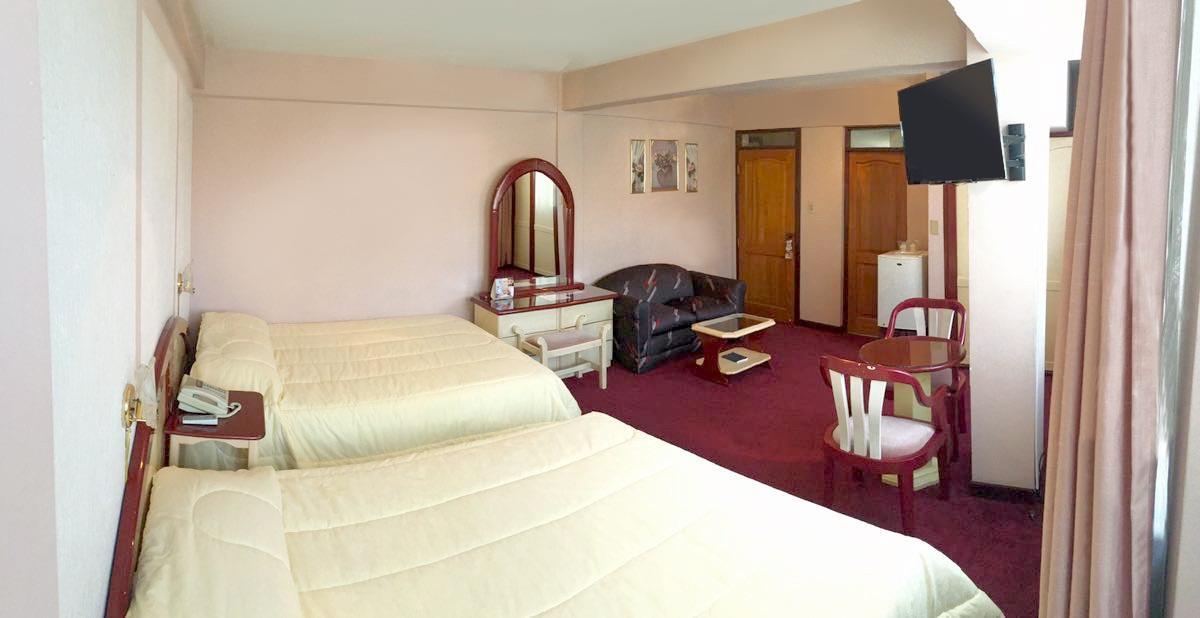 Americana Hotel Cochabamba Extérieur photo