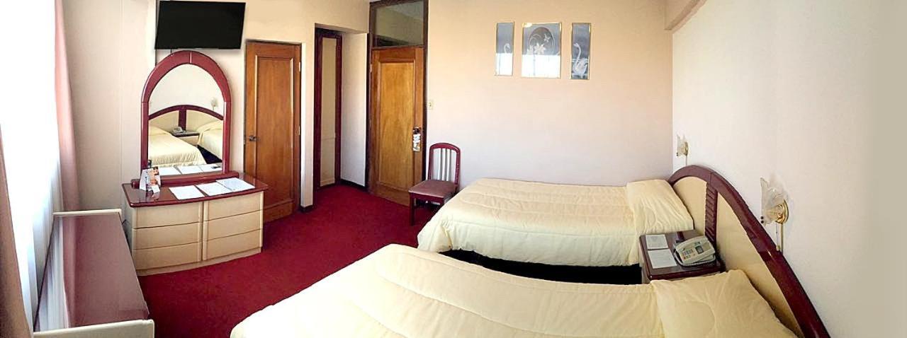 Americana Hotel Cochabamba Extérieur photo